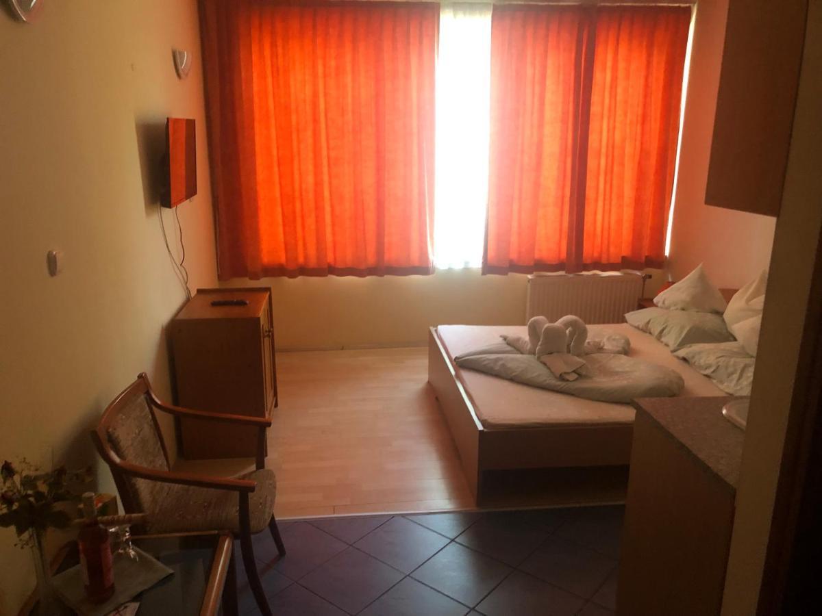 City Hotel Siofok Dış mekan fotoğraf