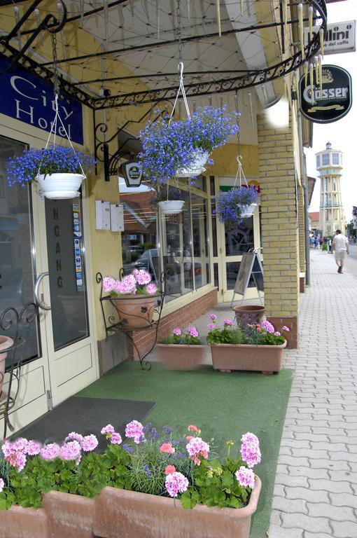 City Hotel Siofok Dış mekan fotoğraf